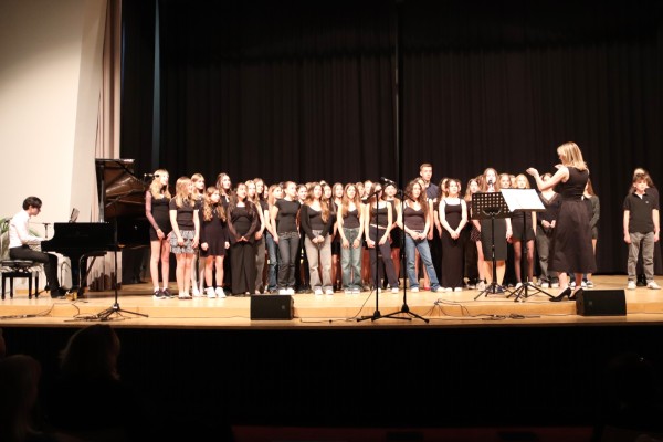 sommerkonzert_25_i-30D86BF87-3C06-1290-38C8-3B4E6469AE88.jpg