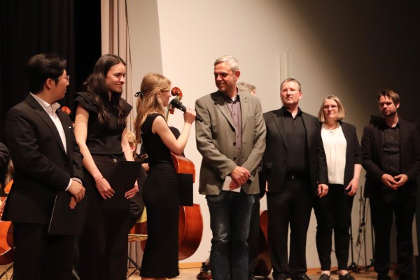 sommerkonzert_25_i-83568DE5D9-8147-15E9-8851-21701D40D64C.jpg