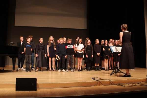 sommerkonzert_25_ii-4661848347-50E7-2012-634B-F998490E15F3.jpg
