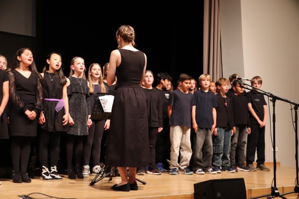 sommerkonzert_25_ii-66F7E6B6BC-37A9-D89E-C83F-80C50E82ADDE.jpg